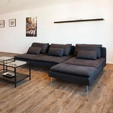 - Loft 7